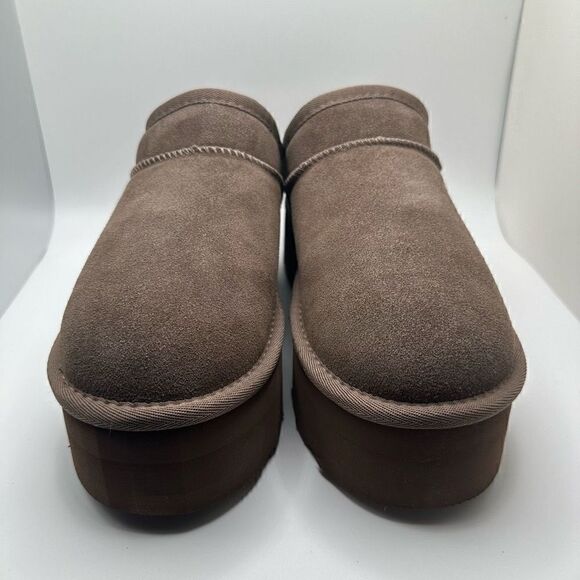 CUSHIONAIRE Women's Genuine Suede Cozy Mule Platform +Memory Foam 8.5 TAUPE - Picture 2 of 7